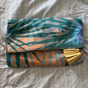 Convertible clutch bag